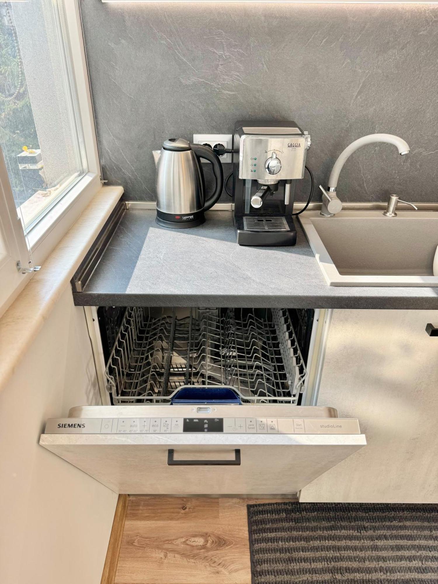 Top Centre 2Bed Apartment For 5 Guests 2 Minutes From High Street 플로브디프 외부 사진