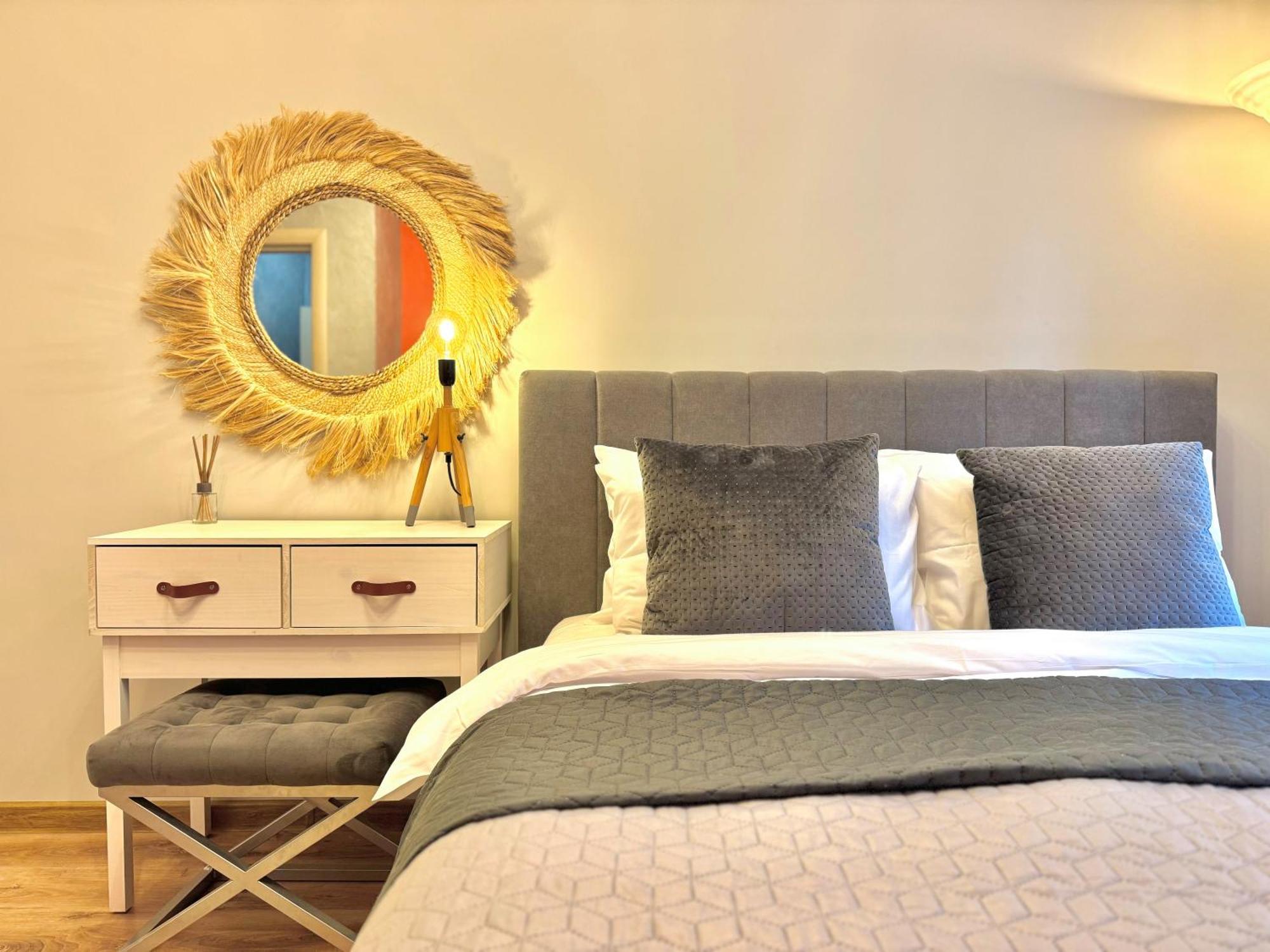 Top Centre 2Bed Apartment For 5 Guests 2 Minutes From High Street 플로브디프 외부 사진